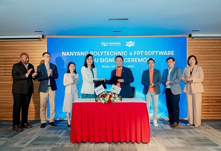 FPT Software Partners with Nanyang Polytechnic, Providing Students with International Tech Internships