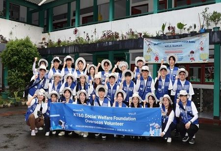KT&G Student Volunteers Launch Education Drive in Indonesia